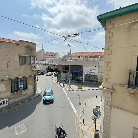 Palmbeach Finikoudes - 1min To Λάρνακα