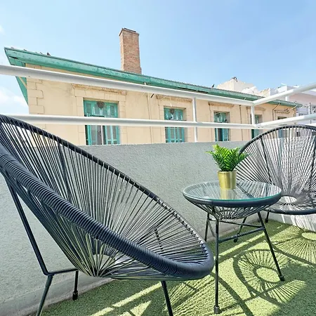 Palmbeach Finikoudes - 1min To Apartamento Larnaca