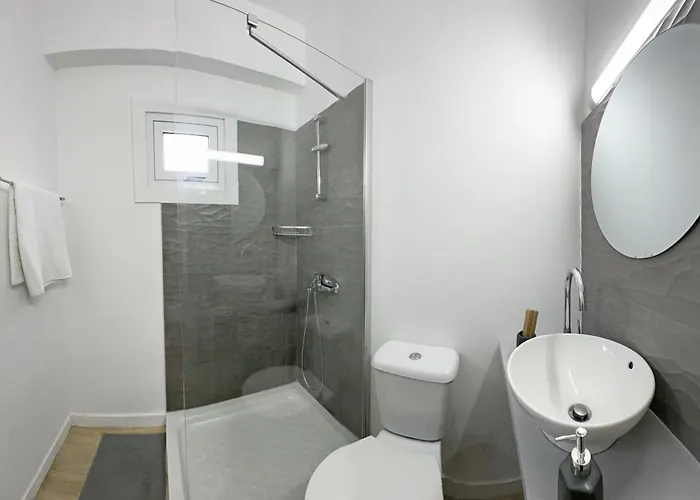 Palmbeach Finikoudes - 1min To * Larnaka