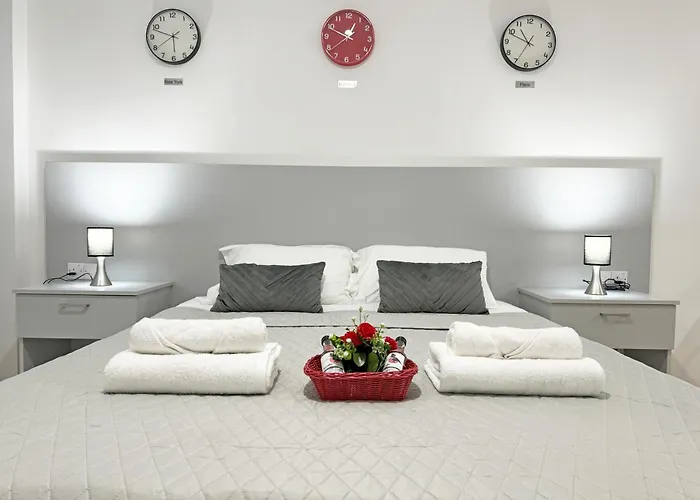 Palmbeach Finikoudes - 1min To Apartment *